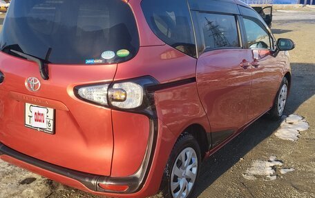 Toyota Sienta II, 2017 год, 1 430 000 рублей, 3 фотография