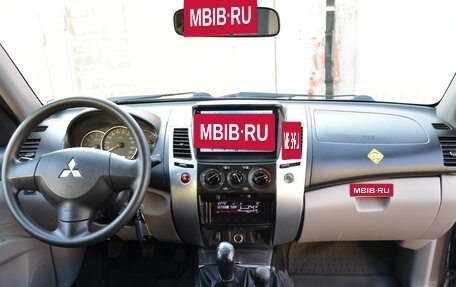 Mitsubishi Pajero Sport II рестайлинг, 2012 год, 1 800 000 рублей, 7 фотография