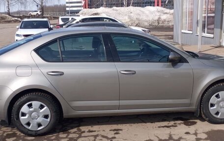 Skoda Octavia, 2018 год, 1 800 000 рублей, 3 фотография