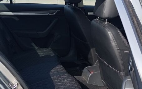 Skoda Octavia, 2018 год, 1 800 000 рублей, 12 фотография