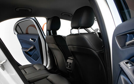 Mercedes-Benz A-Класс, 2013 год, 1 490 000 рублей, 32 фотография