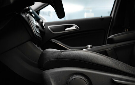 Mercedes-Benz A-Класс, 2013 год, 1 490 000 рублей, 27 фотография