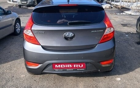 Hyundai Solaris II рестайлинг, 2013 год, 840 000 рублей, 1 фотография