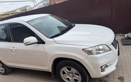 Toyota RAV4, 2011 год, 1 300 000 рублей, 2 фотография