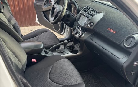 Toyota RAV4, 2011 год, 1 300 000 рублей, 16 фотография