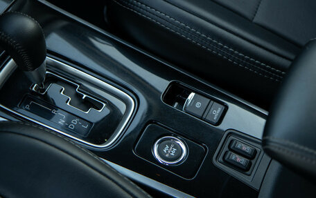 Mitsubishi Outlander III рестайлинг 3, 2020 год, 2 428 000 рублей, 13 фотография