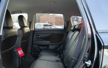 Mitsubishi Outlander III рестайлинг 3, 2020 год, 2 428 000 рублей, 8 фотография