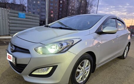 Hyundai i30 II рестайлинг, 2013 год, 895 000 рублей, 4 фотография