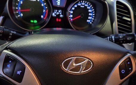 Hyundai i30 II рестайлинг, 2013 год, 895 000 рублей, 14 фотография