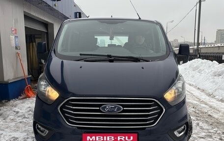 Ford Tourneo Custom I рестайлинг, 2018 год, 1 800 000 рублей, 2 фотография