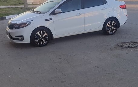 KIA Rio III рестайлинг, 2016 год, 1 280 000 рублей, 2 фотография