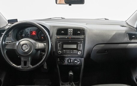 Volkswagen Polo VI (EU Market), 2011 год, 750 000 рублей, 6 фотография