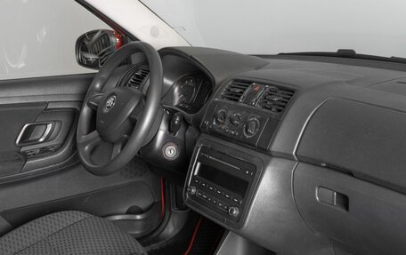 Skoda Fabia II, 2013 год, 600 000 рублей, 7 фотография