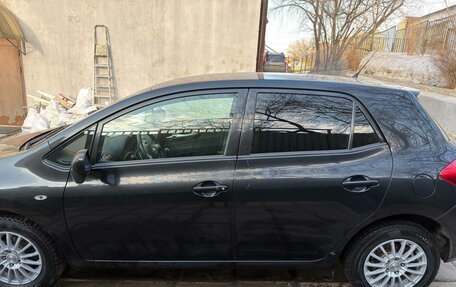 Toyota Auris II, 2009 год, 600 000 рублей, 2 фотография