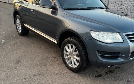 Volkswagen Touareg III, 2008 год, 1 350 000 рублей, 3 фотография