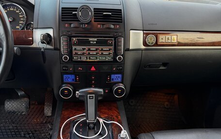 Volkswagen Touareg III, 2008 год, 1 350 000 рублей, 8 фотография