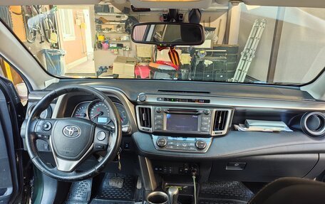 Toyota RAV4, 2013 год, 1 650 000 рублей, 6 фотография
