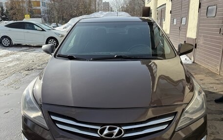 Hyundai Solaris II рестайлинг, 2016 год, 990 000 рублей, 1 фотография