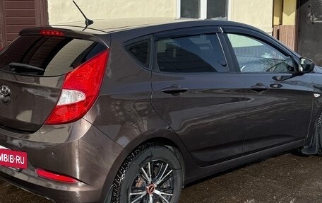 Hyundai Solaris II рестайлинг, 2016 год, 990 000 рублей, 5 фотография