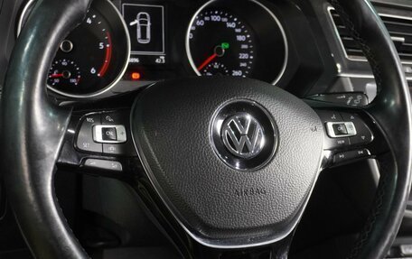 Volkswagen Tiguan II, 2019 год, 2 499 000 рублей, 16 фотография