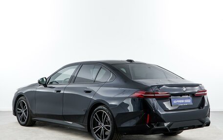 BMW 5 серия, 2023 год, 6 749 050 рублей, 2 фотография