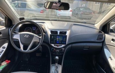 Hyundai Solaris II рестайлинг, 2011 год, 700 000 рублей, 1 фотография