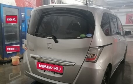 Honda Freed I, 2013 год, 1 200 000 рублей, 5 фотография
