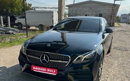 Mercedes-Benz E-Класс, 2019 год, 2 450 000 рублей, 6 фотография