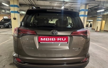 Toyota RAV4, 2018 год, 3 450 000 рублей, 7 фотография
