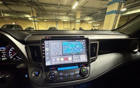 Toyota RAV4, 2018 год, 3 450 000 рублей, 27 фотография