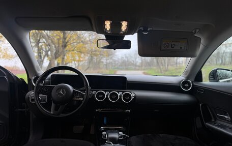 Mercedes-Benz CLA, 2019 год, 2 700 000 рублей, 17 фотография