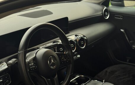 Mercedes-Benz CLA, 2019 год, 2 700 000 рублей, 20 фотография