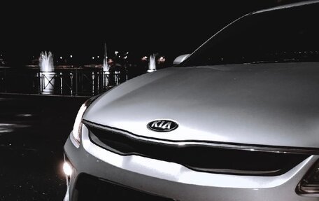 KIA Rio IV, 2018 год, 1 050 000 рублей, 3 фотография