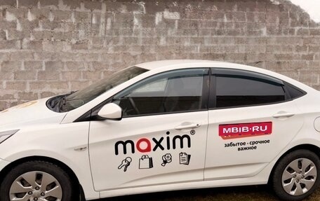 Hyundai Solaris II рестайлинг, 2013 год, 600 000 рублей, 5 фотография