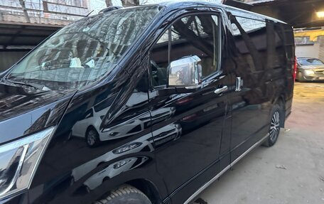 Toyota HiAce H300, 2020 год, 5 800 000 рублей, 5 фотография