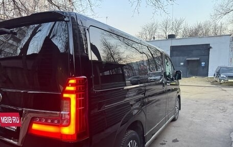 Toyota HiAce H300, 2020 год, 5 800 000 рублей, 10 фотография