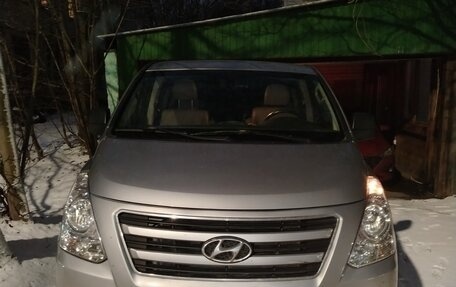 Hyundai Grand Starex Grand Starex I рестайлинг 2, 2017 год, 3 210 000 рублей, 2 фотография