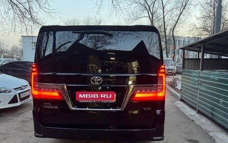 Toyota HiAce H300, 2020 год, 5 800 000 рублей, 6 фотография