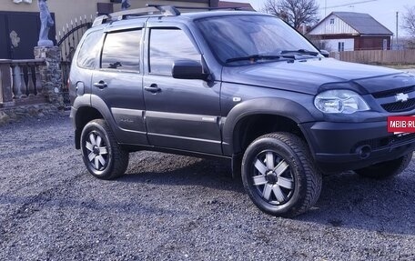 Chevrolet Niva I рестайлинг, 2013 год, 576 500 рублей, 3 фотография