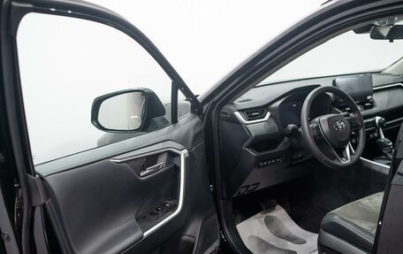 Toyota RAV4, 2021 год, 3 653 000 рублей, 7 фотография