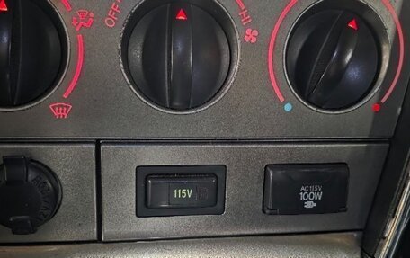 Toyota Matrix, 2002 год, 520 000 рублей, 13 фотография