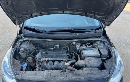 Hyundai Solaris II рестайлинг, 2012 год, 850 000 рублей, 10 фотография