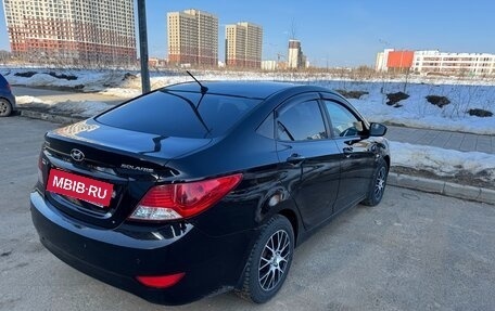 Hyundai Solaris II рестайлинг, 2012 год, 850 000 рублей, 16 фотография