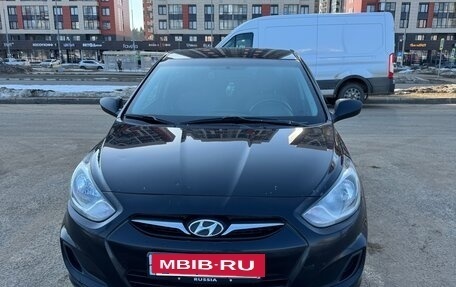 Hyundai Solaris II рестайлинг, 2012 год, 850 000 рублей, 20 фотография