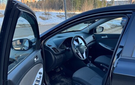 Hyundai Solaris II рестайлинг, 2012 год, 850 000 рублей, 22 фотография