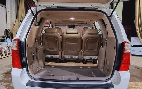 KIA Carnival III, 2011 год, 1 950 000 рублей, 12 фотография