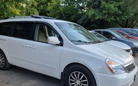 KIA Carnival III, 2011 год, 1 950 000 рублей, 4 фотография