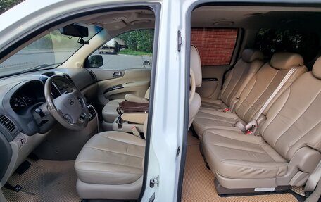 KIA Carnival III, 2011 год, 1 950 000 рублей, 7 фотография