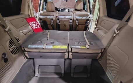 KIA Carnival III, 2011 год, 1 950 000 рублей, 16 фотография