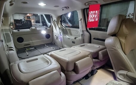 KIA Carnival III, 2011 год, 1 950 000 рублей, 19 фотография